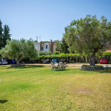 Theramvos Superior Guest house Hanioti