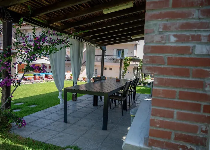 Affittacamere Theramvos Superior 3*